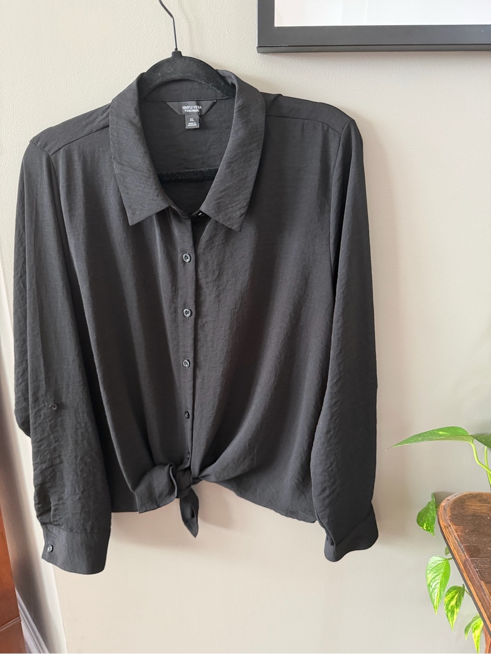 Simply Vera Vera Wang Black Button-Front Tie-Hem Casual Shirt